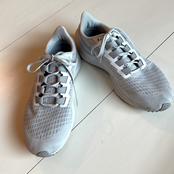 NIKE Womens Air Zoom Pegasus 37 "Platinum" Running Shoe - Picture 16 of 16